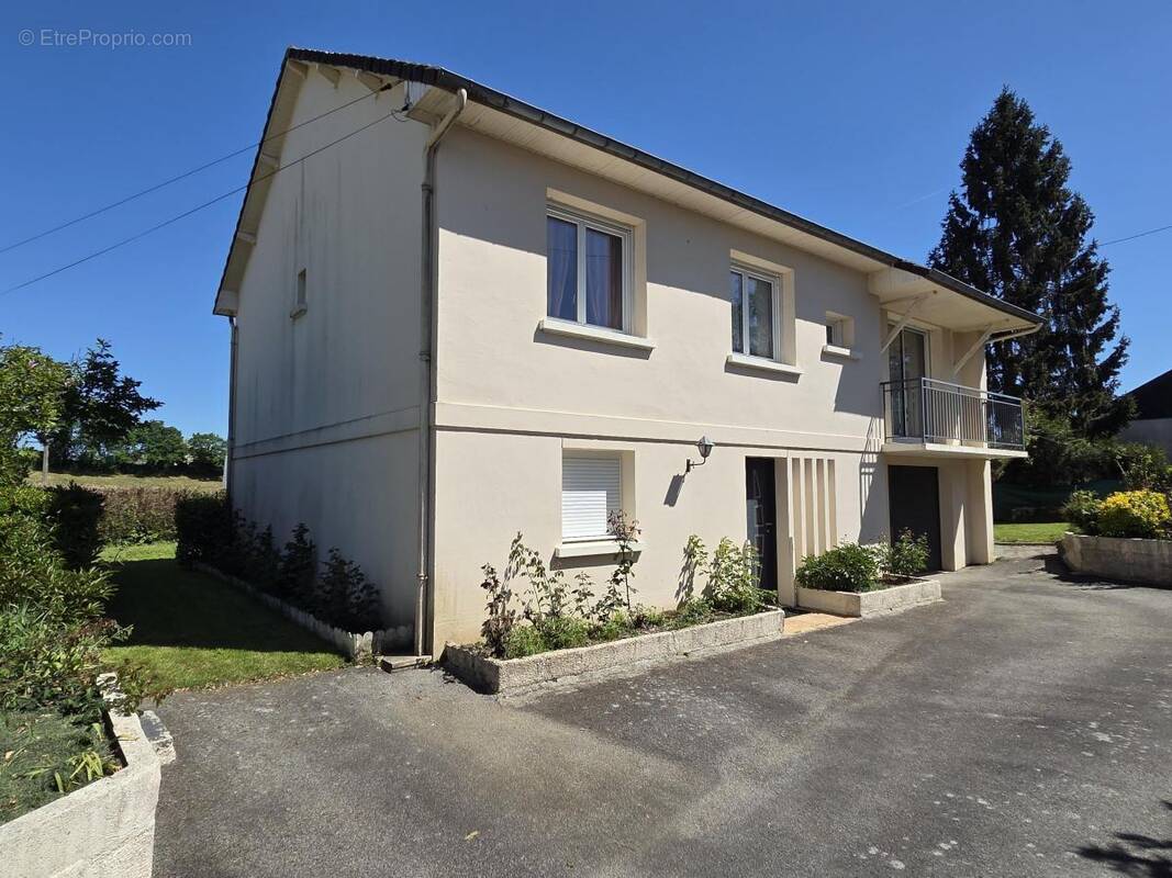 Maison à CHATEAU-GONTIER