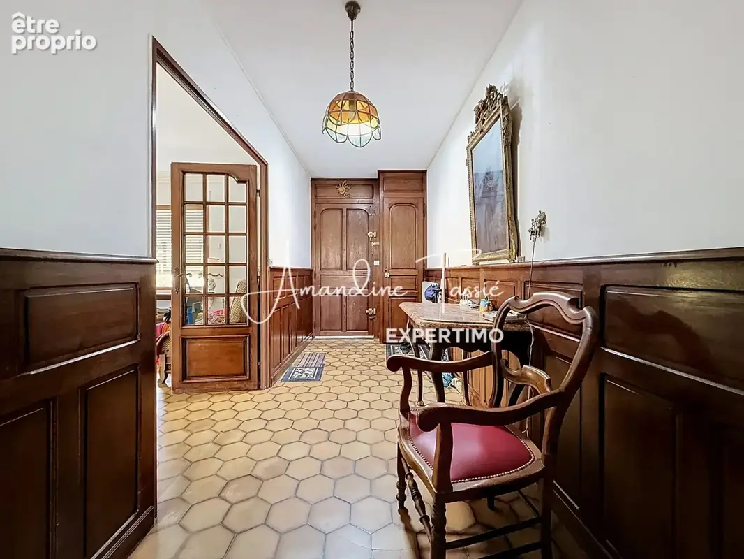 Une maison qui sort de l’ordinaire à Saint-Georges-de-Luzençon - photo 9