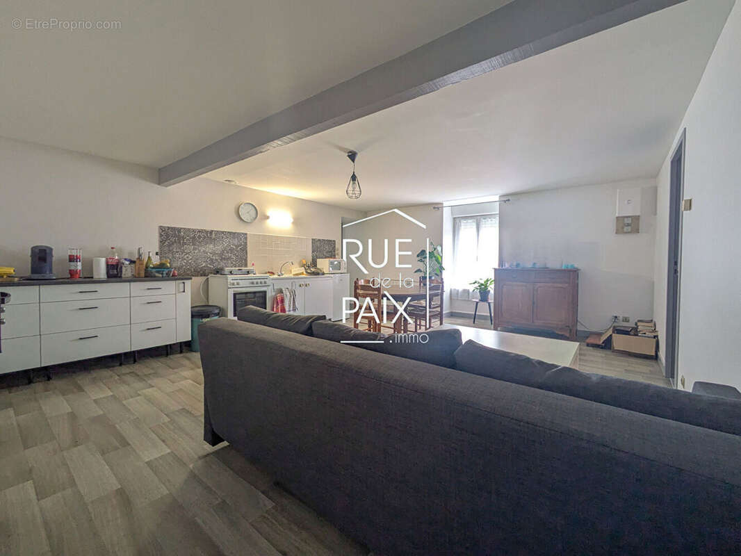 Appartement à LATILLE