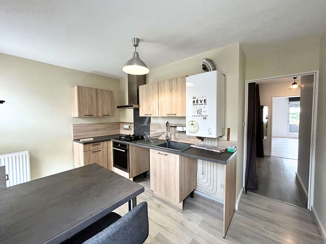 Appartement à CHARNAY-LES-MACON