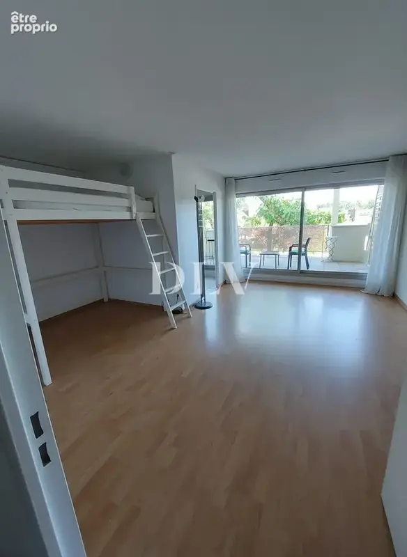 Appartement 1 pièce 33 m² à vendre à Avon (77210) - photo 2