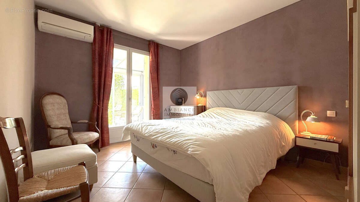 Maison à ETOILE-SUR-RHONE