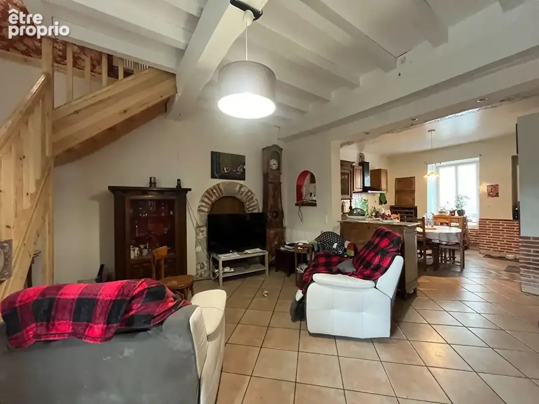 Secteur Villeneuve-sur-Lot, jolie maison de ville mitoyenne de 107 m² avec jardin et dépendances. Vous découvrirez au rez-de-cha - photo 4