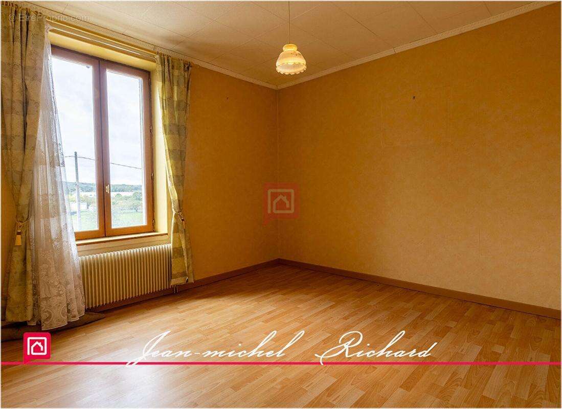 Maison à NOYERS-SUR-CHER