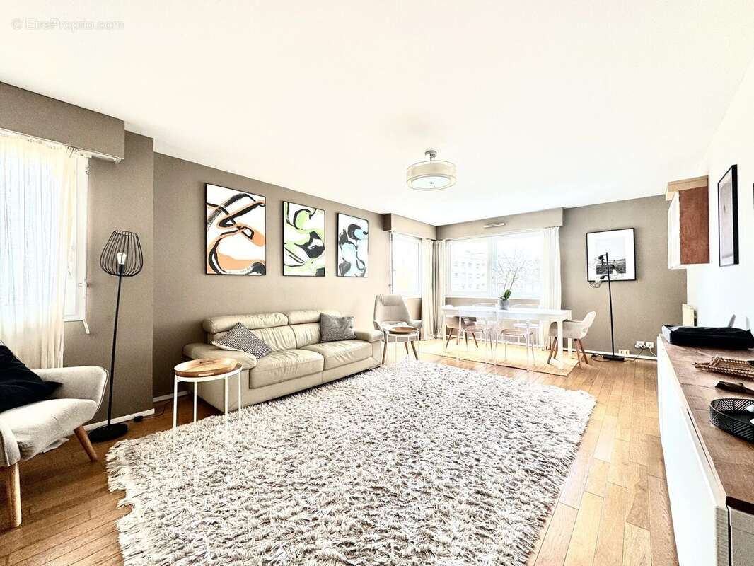 Appartement à SURESNES