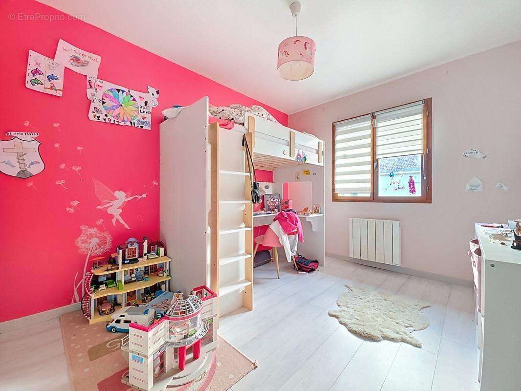 Maison à OYTIER-SAINT-OBLAS