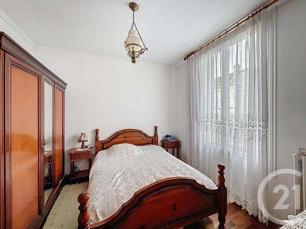 Maison à CHOISY-LE-ROI