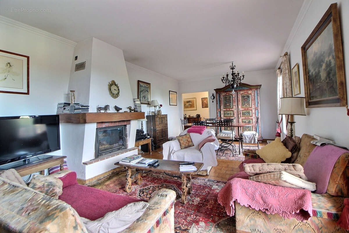 Maison à TRANS-EN-PROVENCE