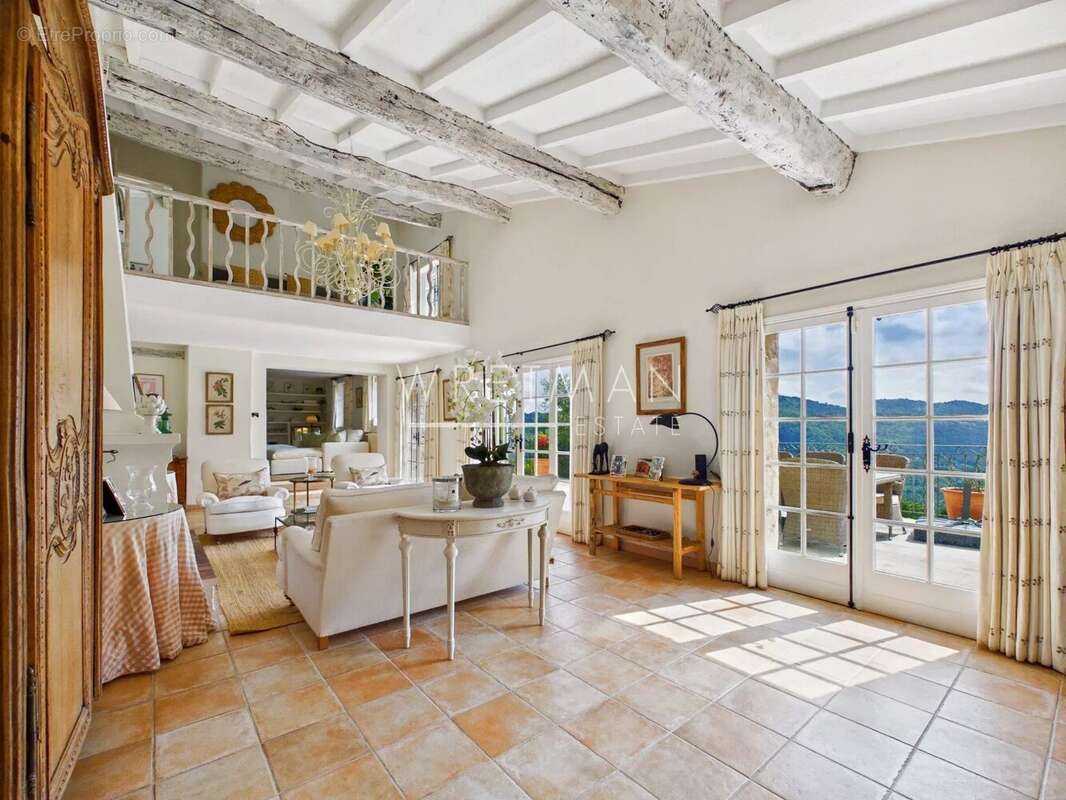 Charmante bastide avec vue imprenable – Tourrettes-sur-Loup - photo 4