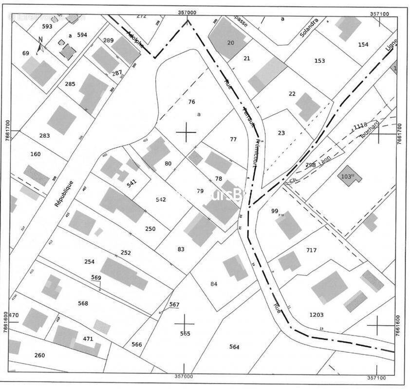 Terrain à LA PLAINE-DES-PALMISTES