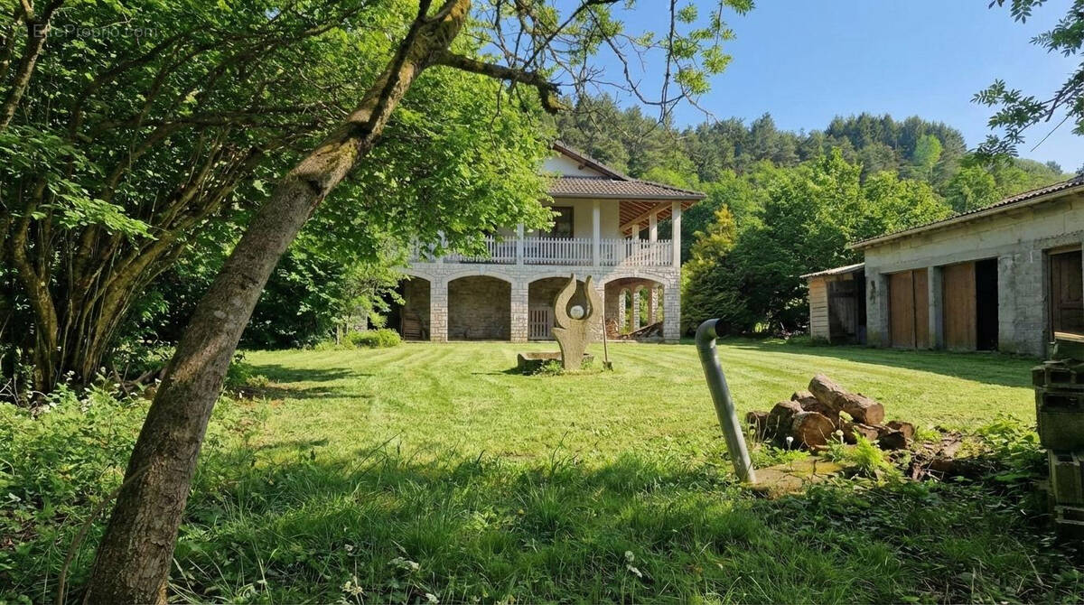 Maison Yssingeaux 4 pièces 115m² - photo 1