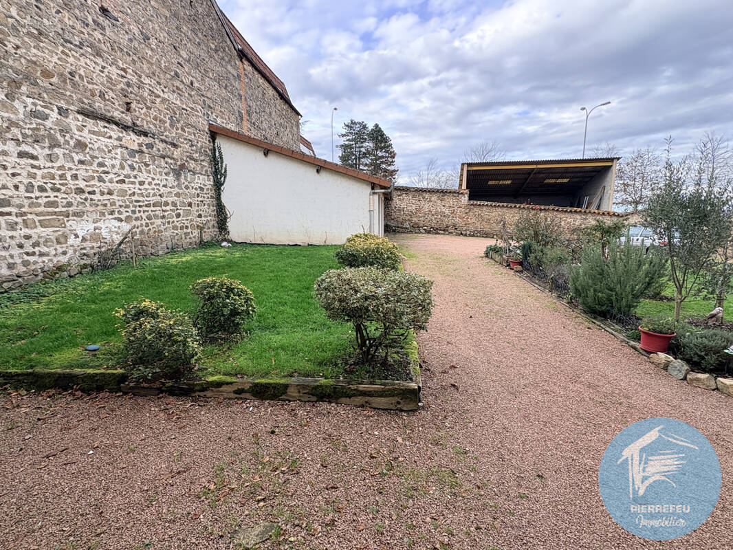 Appartement à SAINT-SYMPHORIEN-DE-LAY