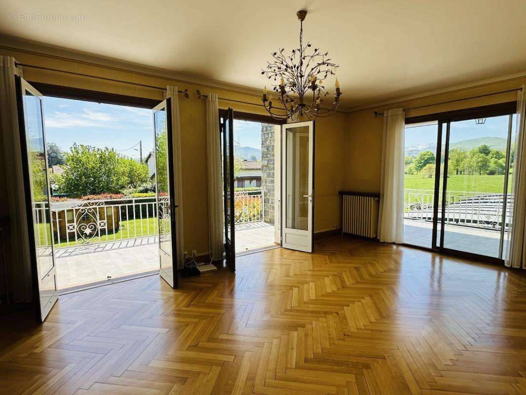 Maison à LORP-SENTARAILLE