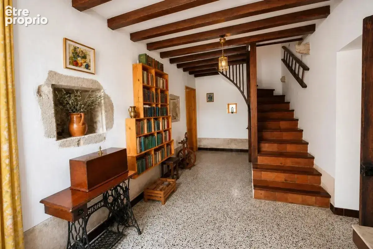 Maison de 6 pièces de 106 m² à Corvol-l'Orgueilleux - photo 8