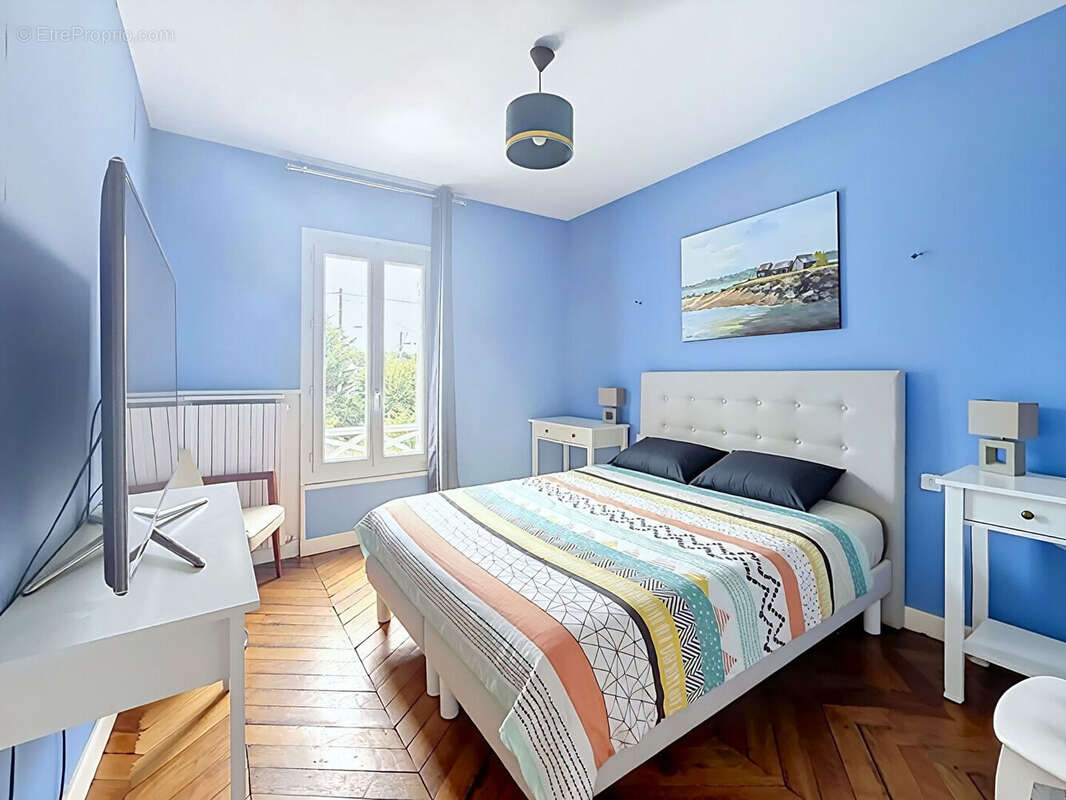 Rare : Maison ancienne atypique & Grange de 100m2 - Vernouillet - photo 12