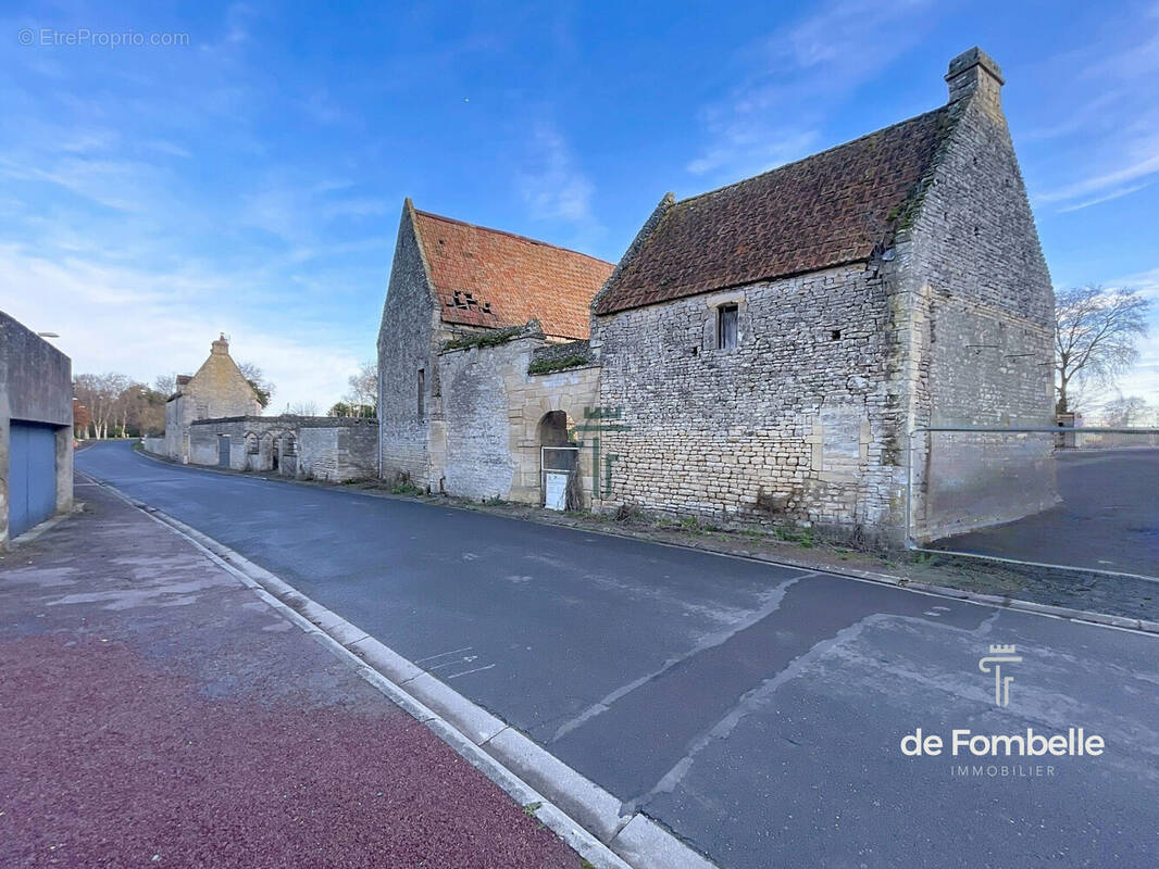Maison à LE FRESNE-CAMILLY