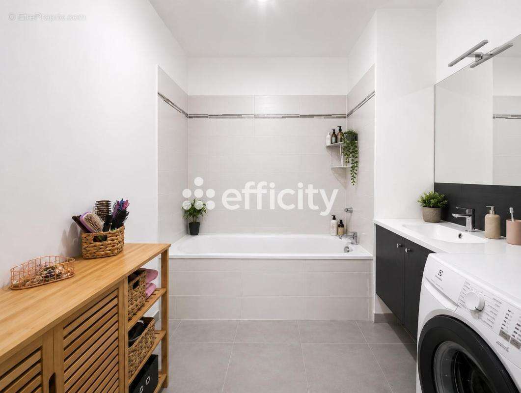 Appartement à MARSEILLE-13E