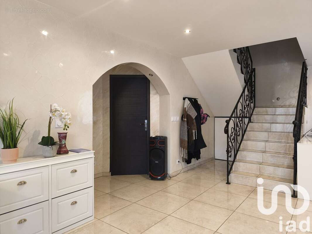 Photo 2 - Maison à VENNECY