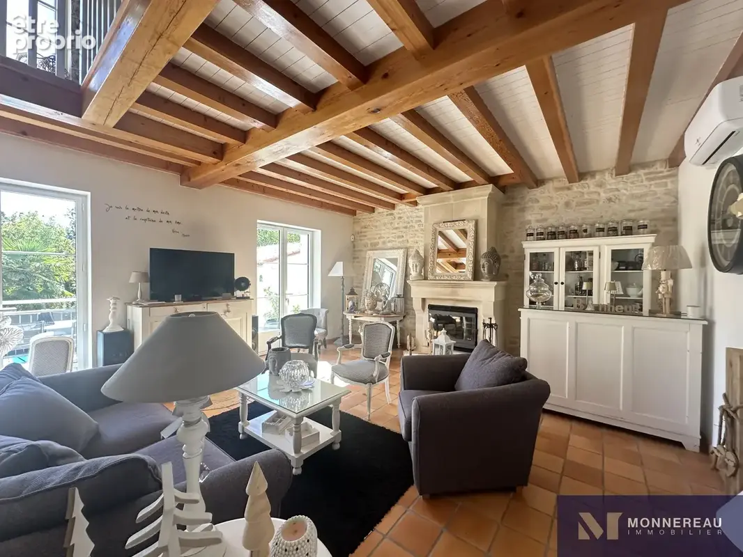 Magnifique maison de caractere avec piscine a saintes - photo 5