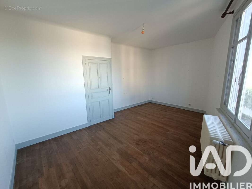 Maison 103 m² à Selommes  - photo 5