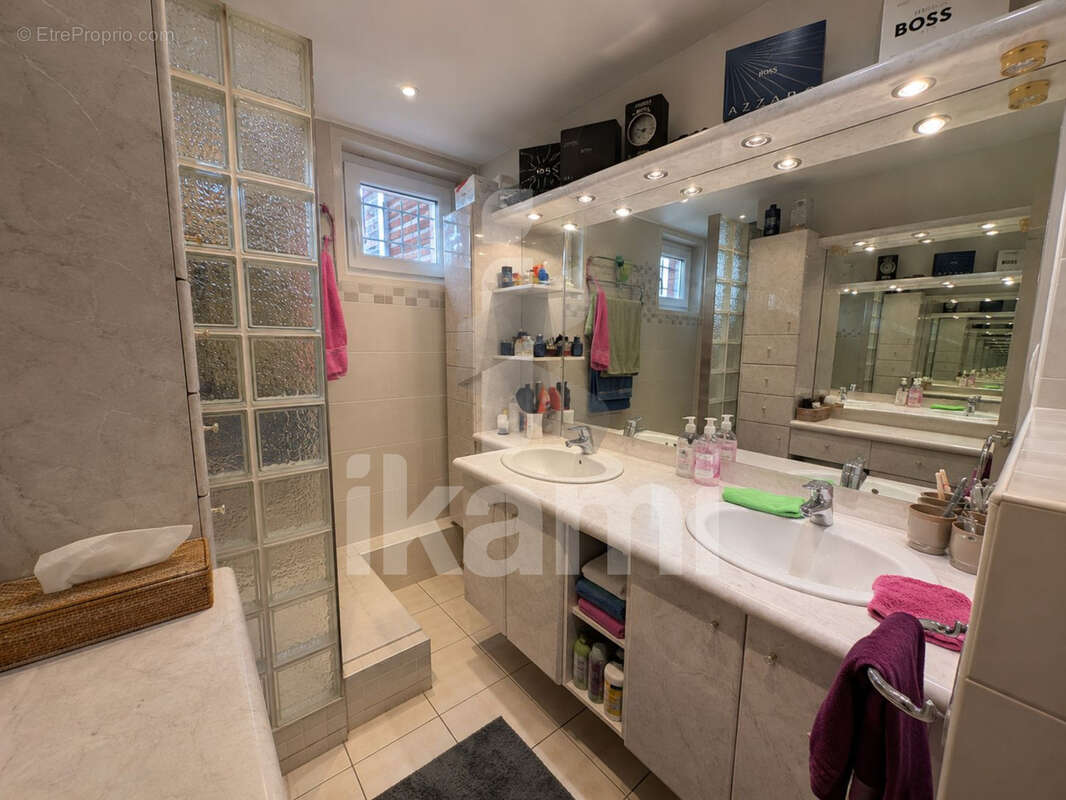 Appartement à FEYZIN