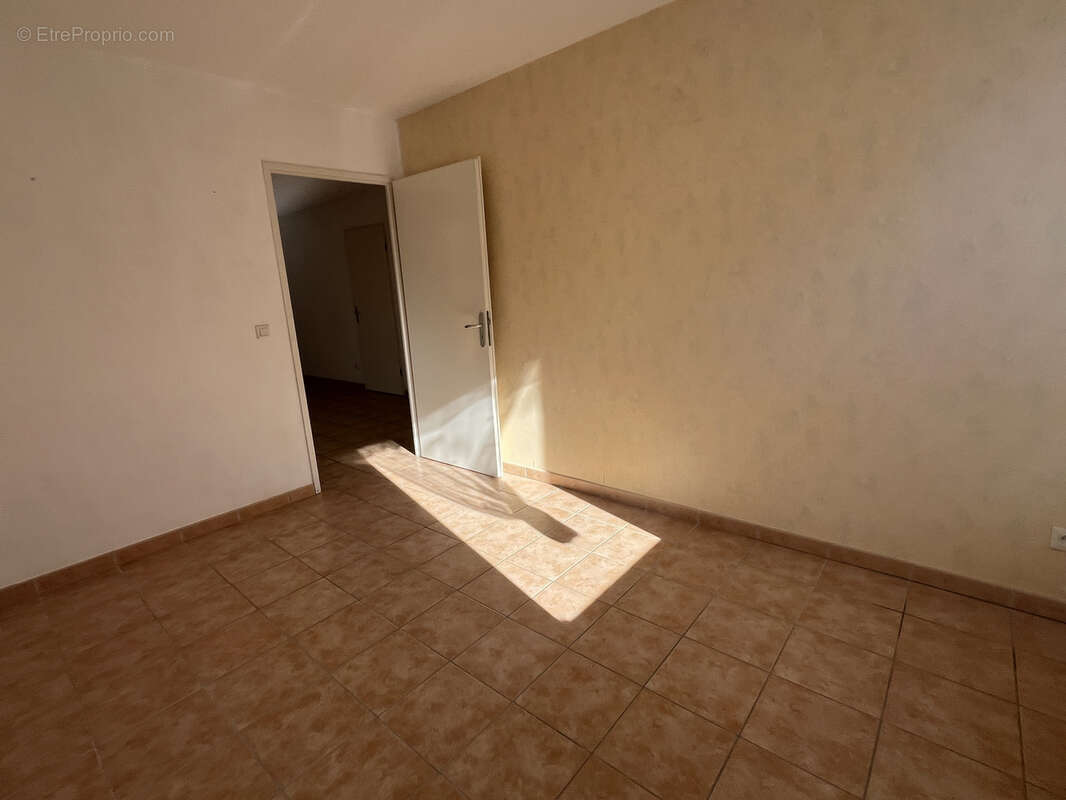 Maison à LA CALMETTE