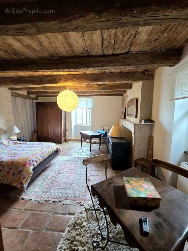 Maison à CASTELNAU-DE-MONTMIRAL