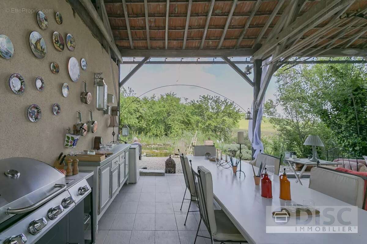 Maison à LES CABANNES