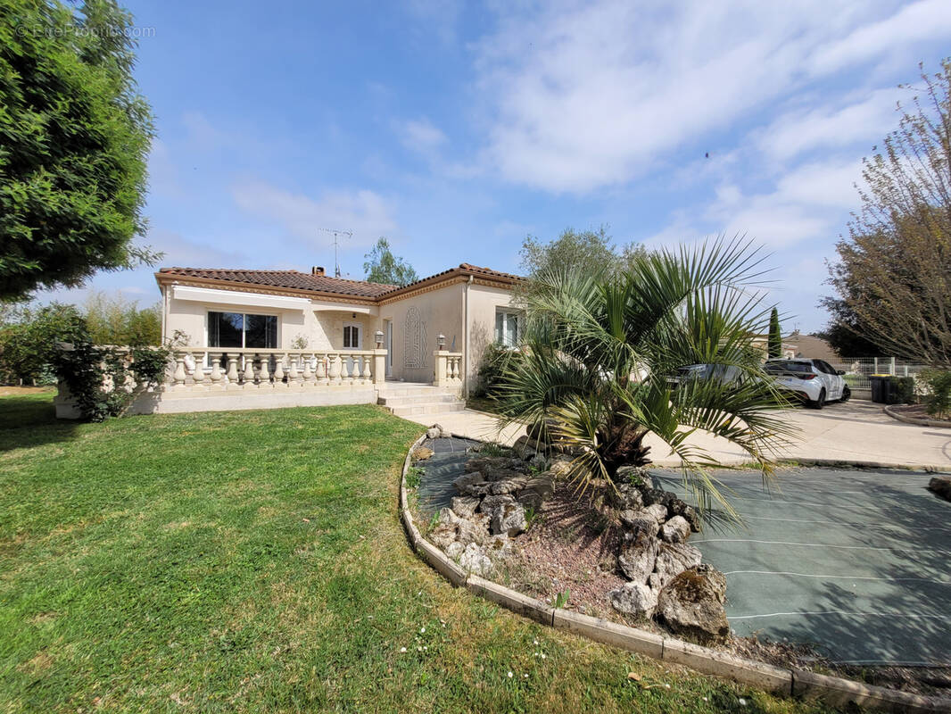 Maison à SAINTE-BAZEILLE