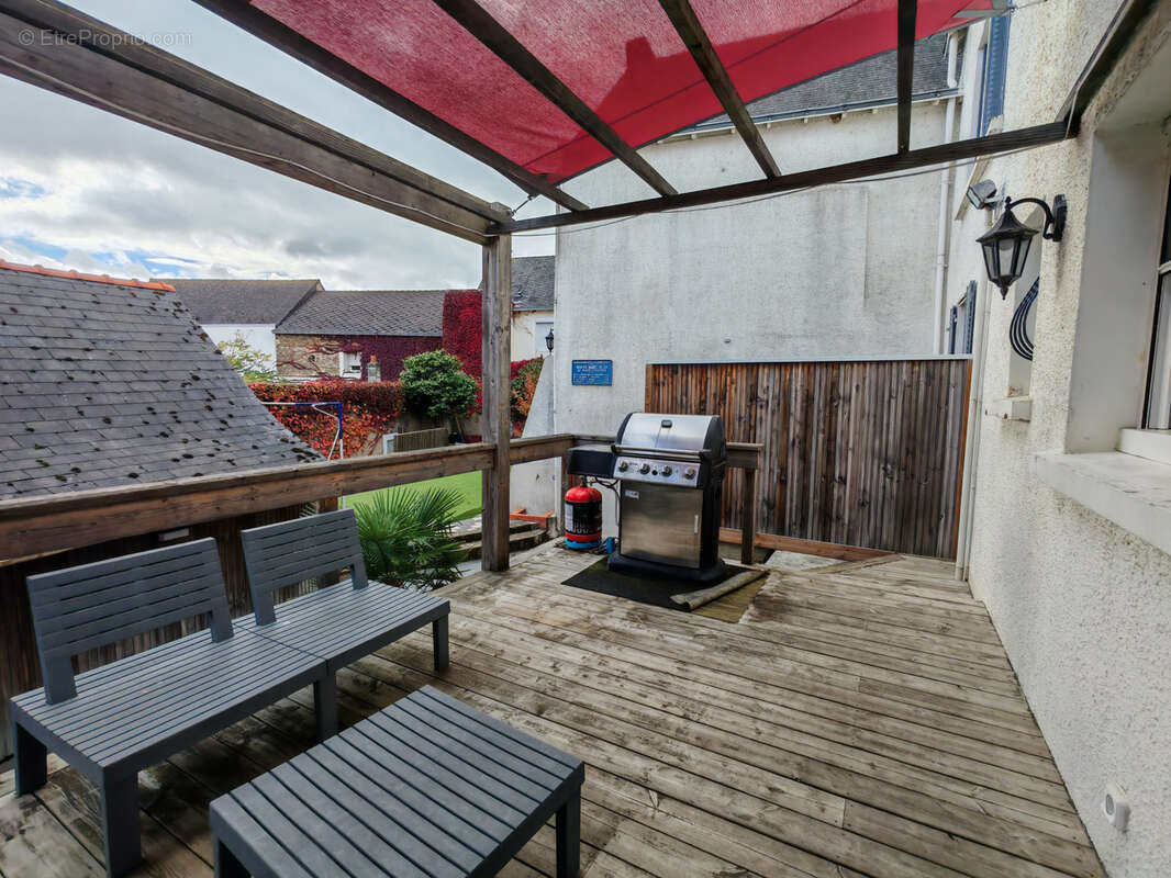 Maison à LA ROUXIERE