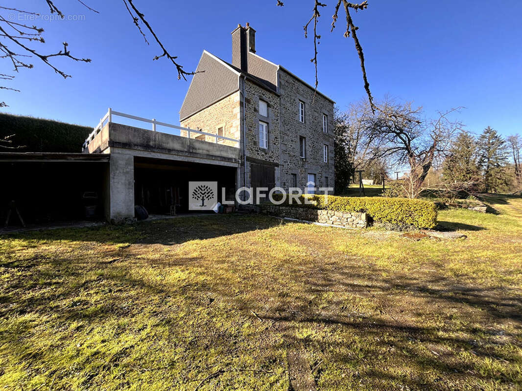Maison à SAINT-GEORGES-DES-GROSEILLERS