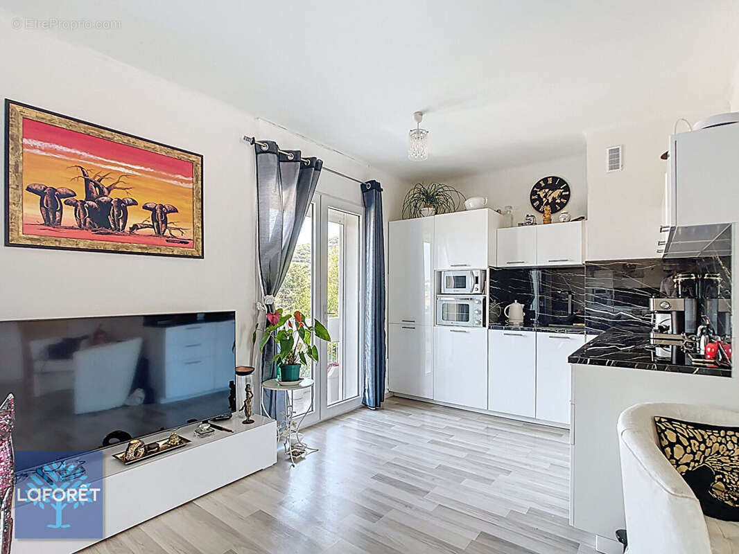 Appartement 2 pièces 52m2 - climatisation - calme - traversant - sans vis-à-vis - lumineux - photo 4