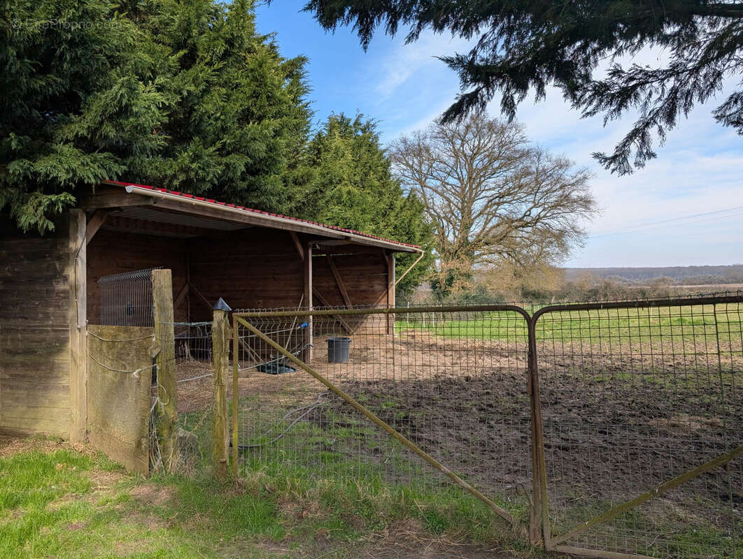 Maison à SAINT-LAURENT-DE-LIN