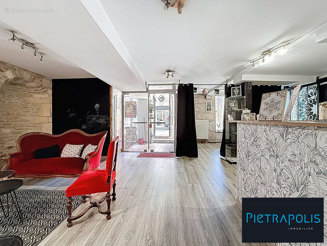 Commerce à IS-SUR-TILLE