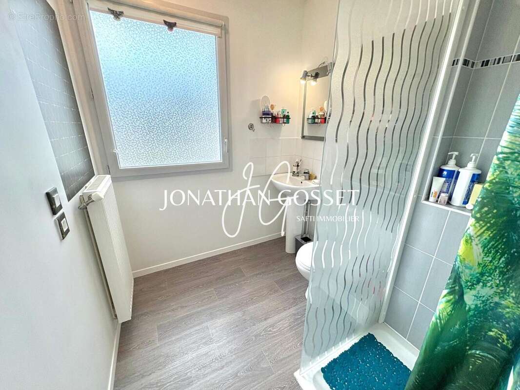 Photo 8 - Appartement à POISSY