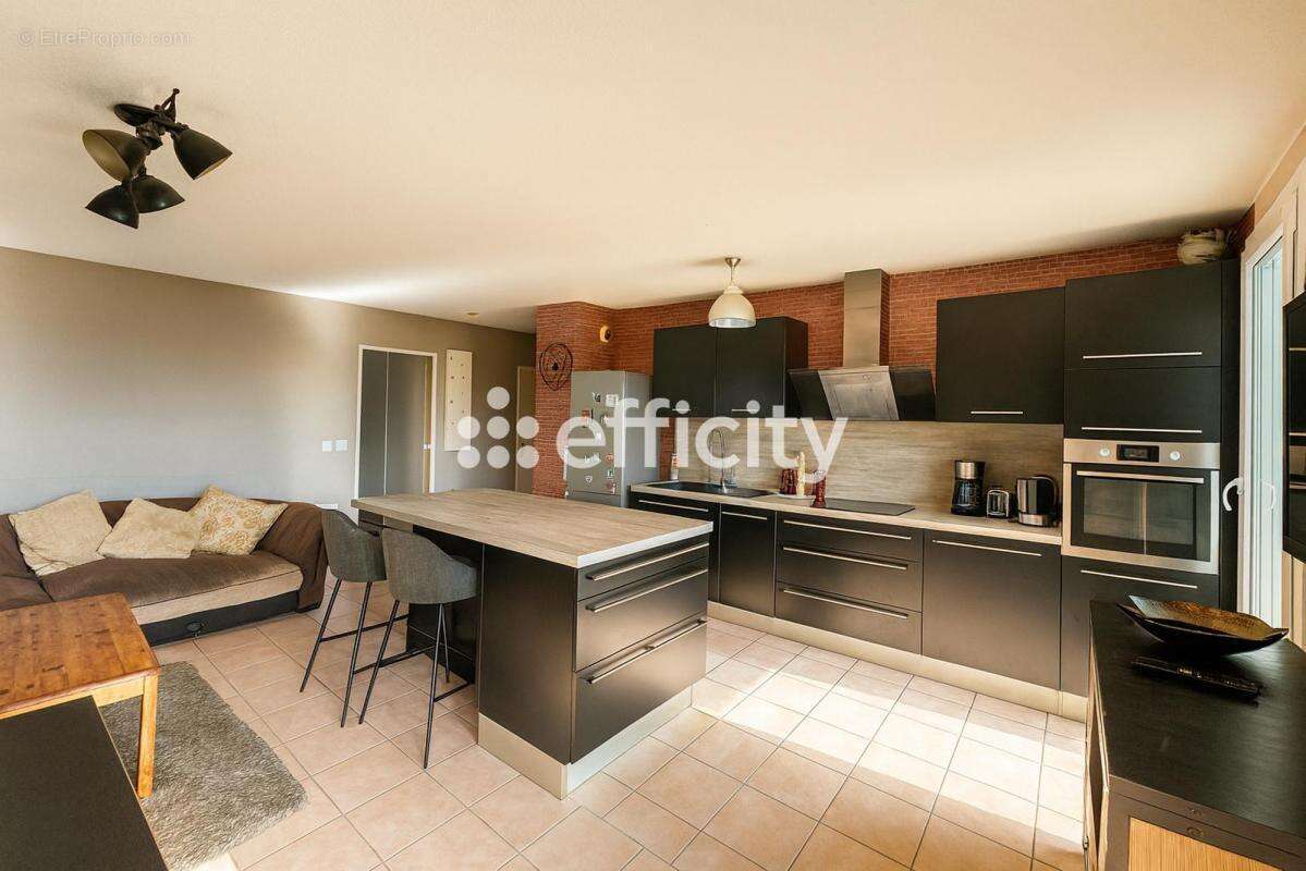 Appartement à MARSEILLE-9E