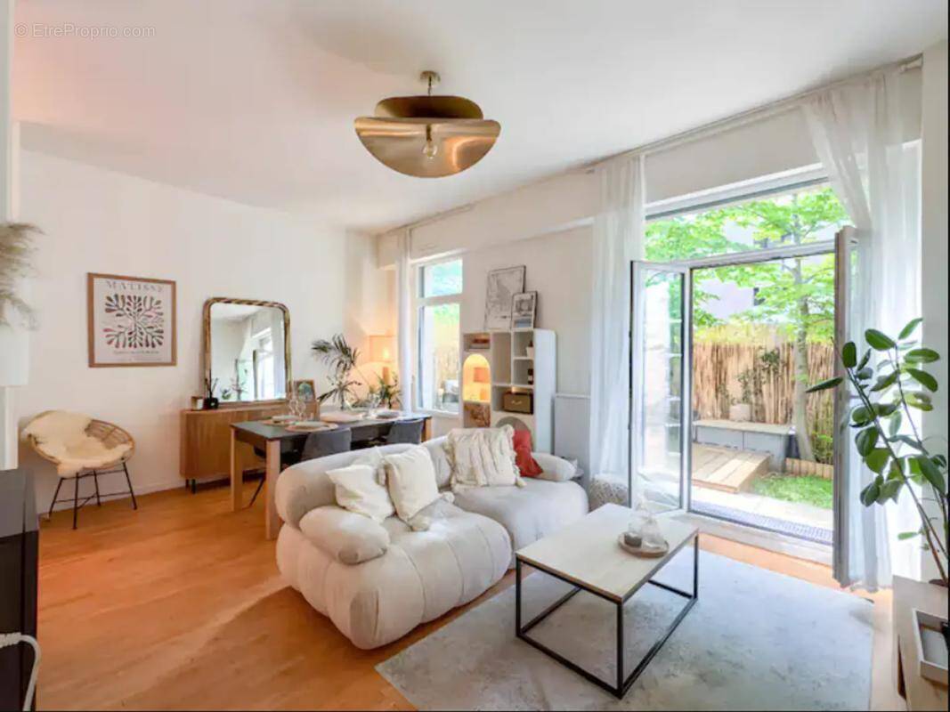 Appartement à ASNIERES-SUR-SEINE