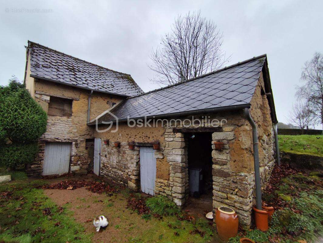 Maison à PLOUASNE