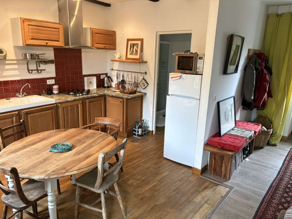 Proche Pompadour, en voie sans issue, dans petit hameau - photo 20