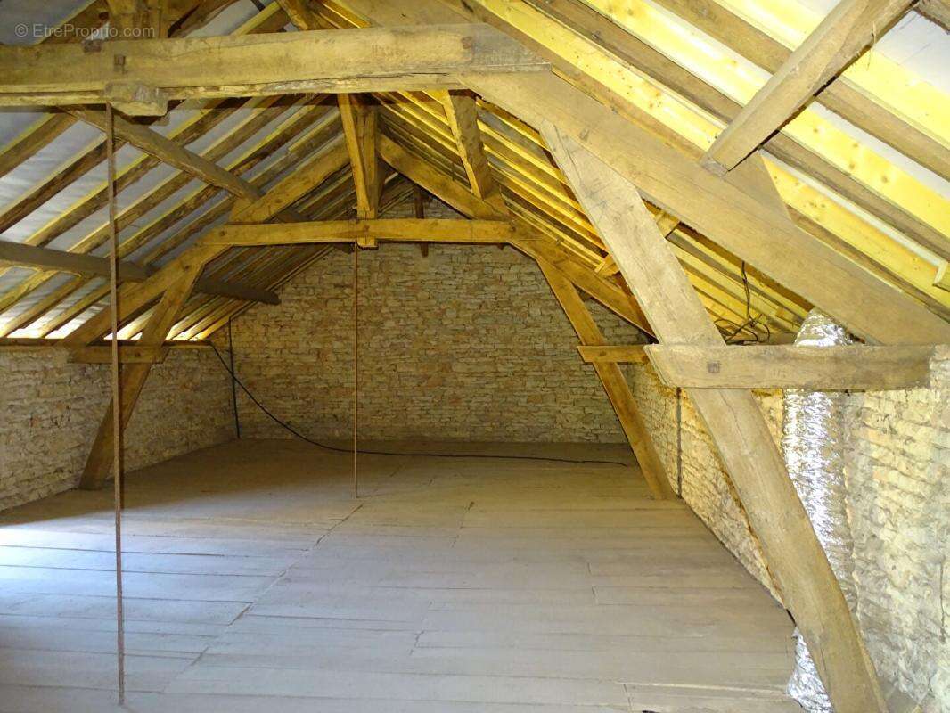 Maison Sainte Orse 4 pièce(s) 195 m2 - photo 12