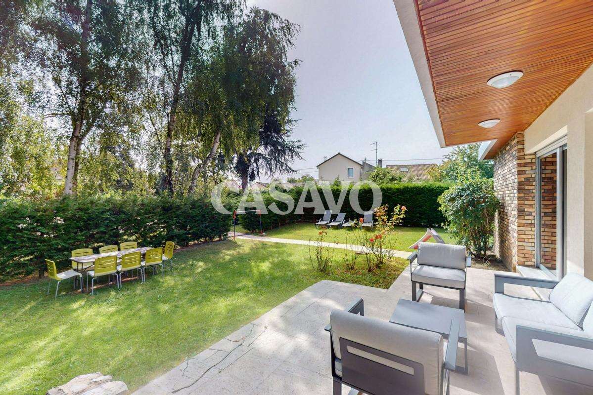 Maison à SAINT-BRICE-SOUS-FORET