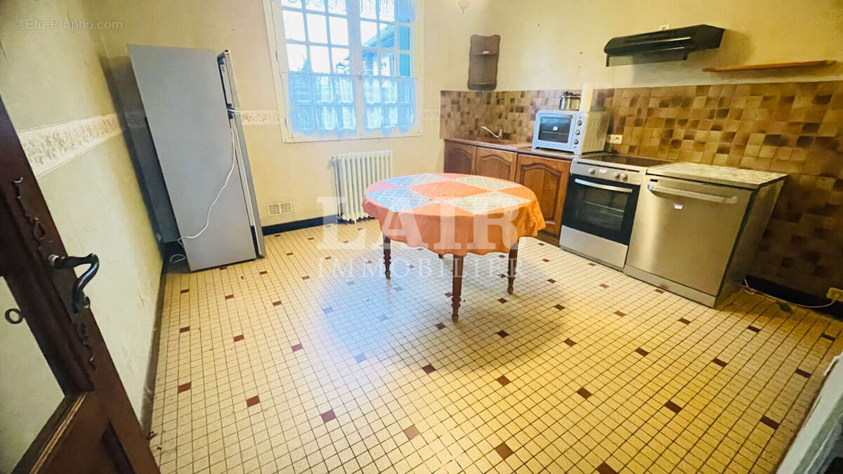 Maison à GESNES-LE-GANDELIN