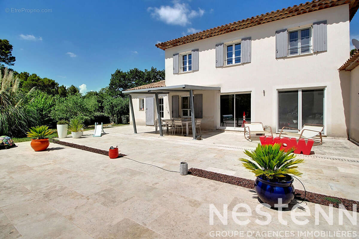 Maison à LORGUES