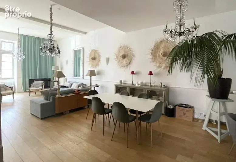 Appartement à VERSAILLES