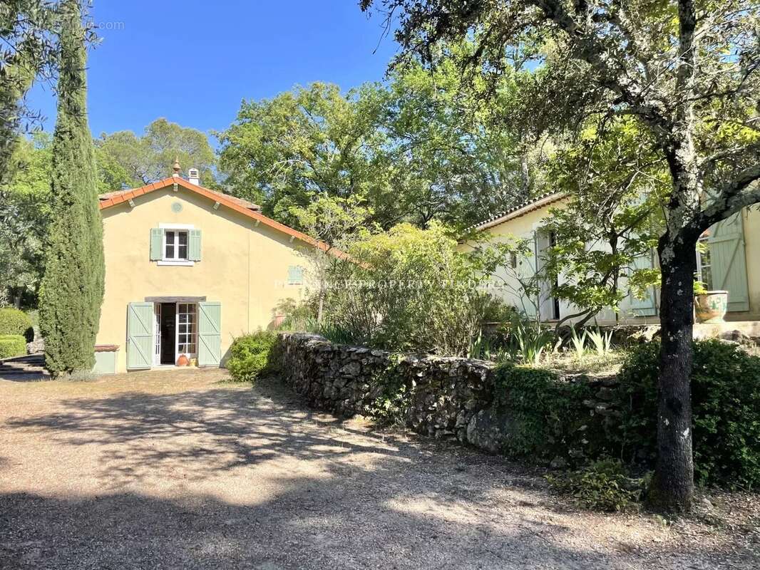 Maison à CORRENS