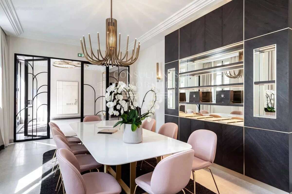 Passy. superbe cinq pièces rénové. - photo 17