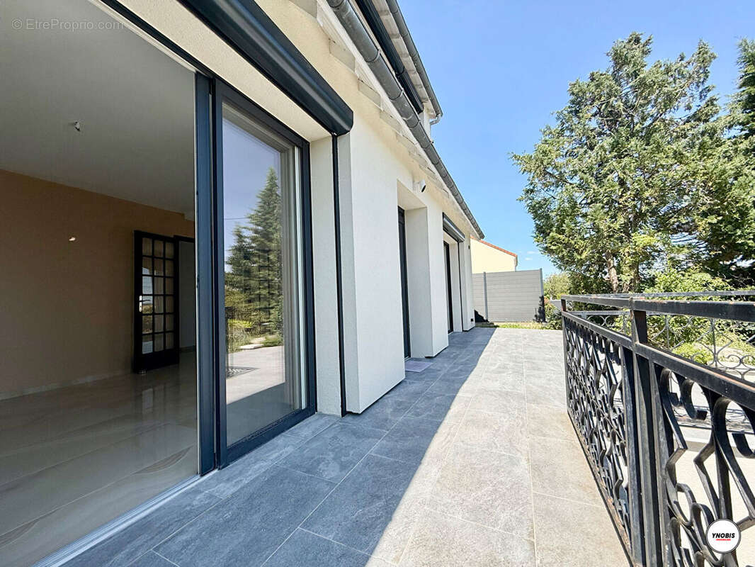 Maison à ECQUEVILLY