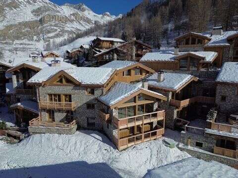 Appartement 212 m² à Val-D'isere  - photo 2