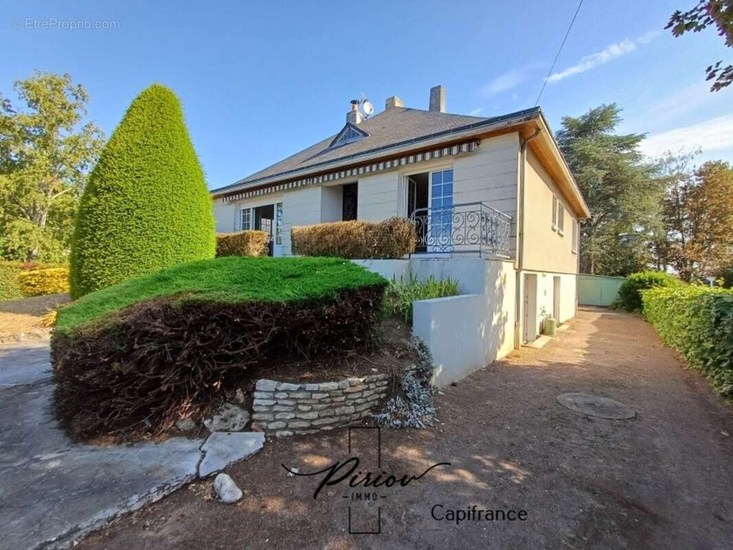 Maison à DOUE-LA-FONTAINE
