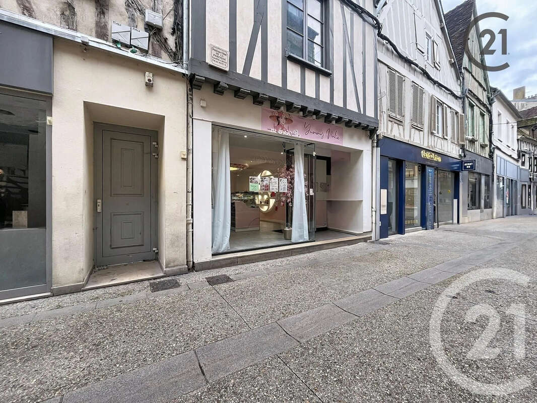 Autre à SENS